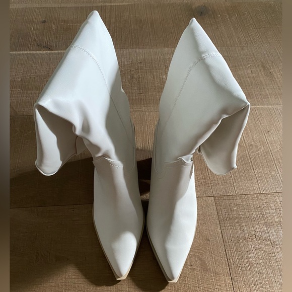 Steve Madden High Boots White - NWT - Picture 5 of 8